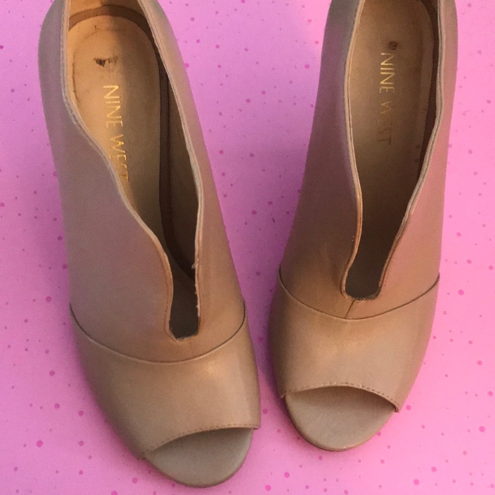 Nude Nine West heels